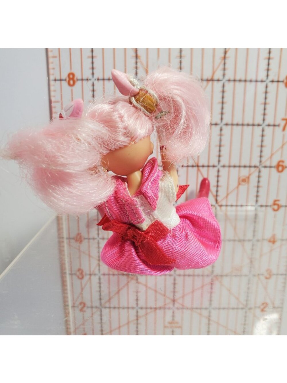Chibi Moon 1997 5 Inch Doll Pink Hair Red White Removable Outfit Sailor - Picture 7 of 11